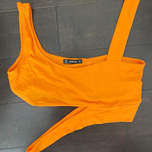 Cropped tank - Picture 1 of 1